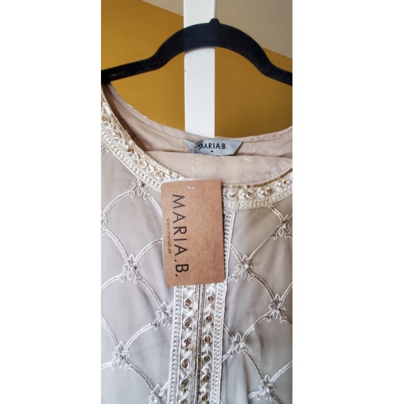 Maria B Off White / Beige Dress with Beautiful Embroidery (3 piece suit) - Picture 8 of 15